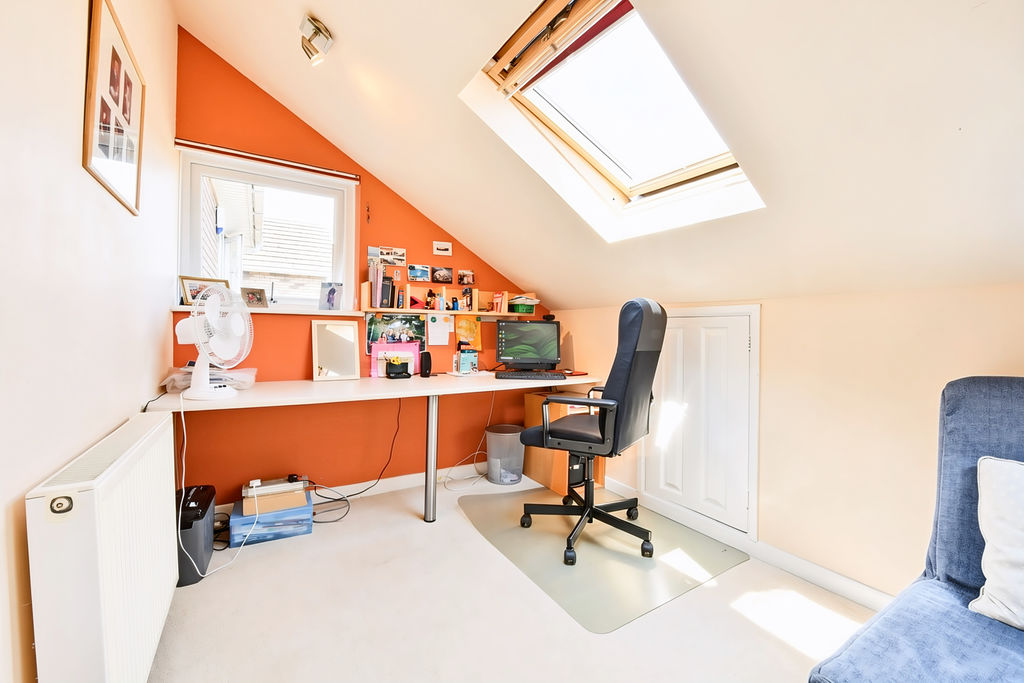 Bedroom / Study- click for photo gallery
